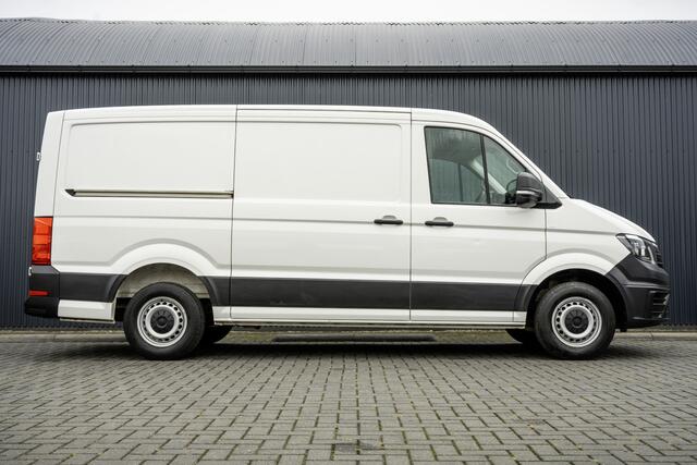Volkswagen CRAFTER 30 TDI | L3H2 | Camera | CarPlay | Mirrorlink | Cruise | Airco | Euro 6