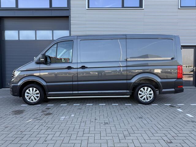 Volkswagen CRAFTER 35 2.0 TDI L3H2 Highline 177PK ?Automaat ?Full LED ?Navigatie ?Airco ?Adapt. Cruise ?Camera ?Massagestoel ?Parkeersensoren ?Dubbele Schuifdeur ?Trekhaak
