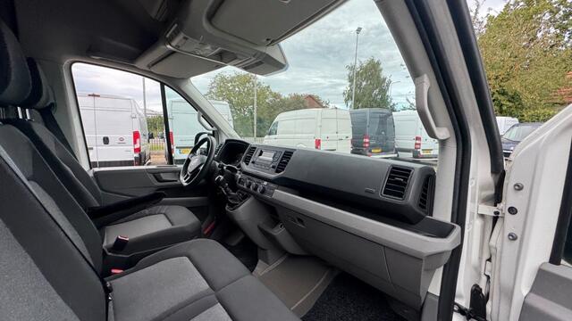 Volkswagen CRAFTER 2.0 TDI 130KW 177PK L3H3 EURO 6 3500KG TREKGEWICHT/ AIRCO/ TREKHAAK/ CRUISE CONTROL/ 100% DEALERONDERHOUDEN