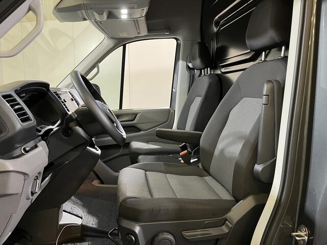 Volkswagen CRAFTER 35 2.0 TDI L3H3 Highline / AUTOMAAT/ GARANTIE TM 05-2028/ 140 PK/ TREKHAAK/ 3 PERSOONS/ CAMERA/ PARK. SENSOREN/ ERGO COMFORT/ LED/ PARK. ASSIST/ VOORRUIT VERWARM./ ADAPT. CRUISE/ APP CONNECT/ NAVI/ AIRCO/ DAB/ 17" LM