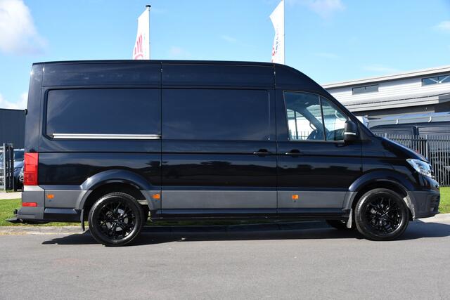 Volkswagen CRAFTER 35 2.0 TDI L3H3 Black Edition Highline Adaptieve Cruise, Camera, Carplay, Clima, Stoelverwarming, Automaat, Sensoren, Trekhaak, LED, Uniek!