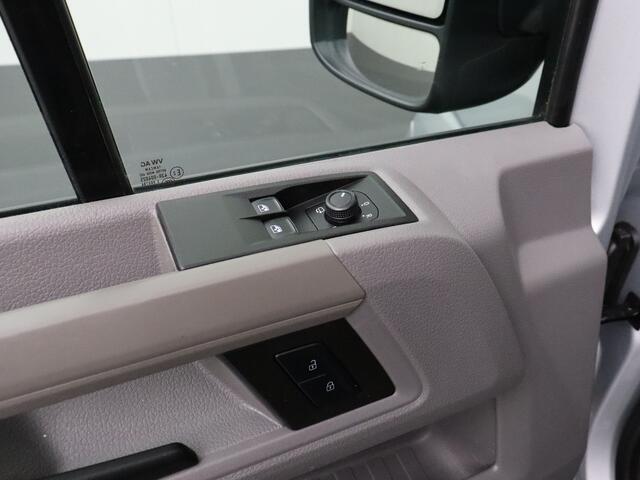 Volkswagen CRAFTER 2.0TDI DSG Automaat L3H3 Highline | Leder | Navigatie | Camera | Airco | Cruise
