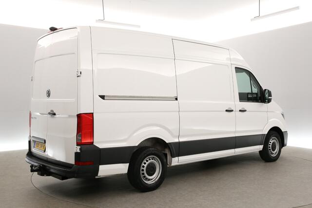 Volkswagen CRAFTER 35 2.0 TDI L3H3 | 140PK | 3000kg Trekhaak | Airco | Cruise | 3-Zits | Camera | Carplay | Parkeersens.