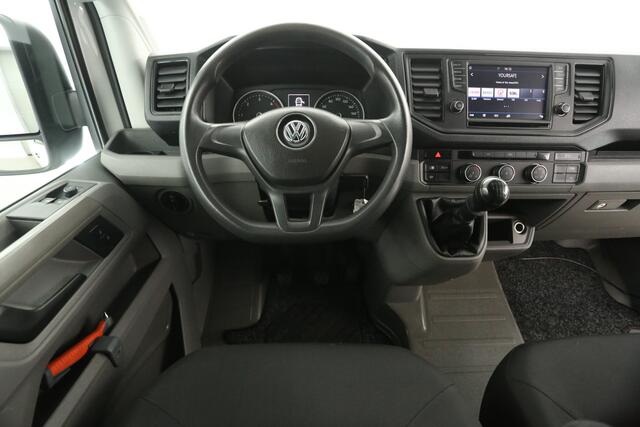 Volkswagen CRAFTER 35 2.0 TDI L3H3 | 140PK | 3000kg Trekhaak | Airco | Cruise | 3-Zits | Camera | Carplay | Parkeersens.