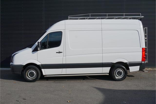 Volkswagen CRAFTER 35 | 2.0 TDI | L2H2 | Airco | Cruise | Camera | Trekhaak | Imperiaal | Stoelverwarming