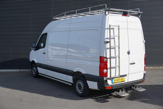 Volkswagen CRAFTER 35 | 2.0 TDI | L2H2 | Airco | Cruise | Camera | Trekhaak | Imperiaal | Stoelverwarming