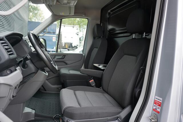 Volkswagen CRAFTER 35 | 177 PK AUT | L3H2 | ACC | App-Connect | Camera | Stuur- en Stoelverwarming