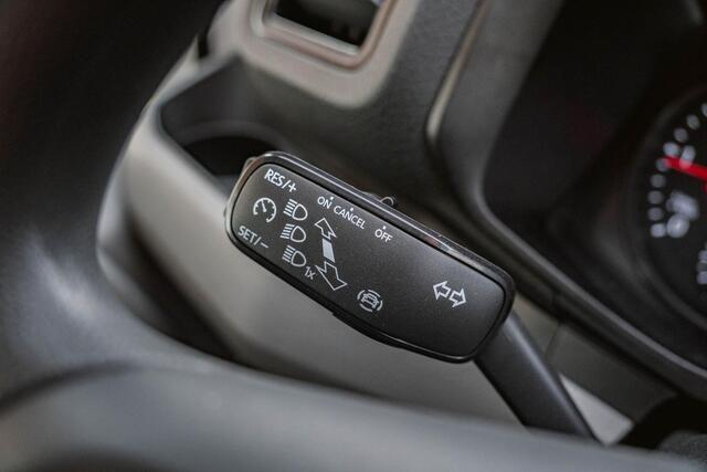 Volkswagen CRAFTER 2.0 TDI L4H3 140PK Trendline Cruise Control Airco Volkswagen Crafter 35 2.0 TDI L4H4 Trendline EURO VI