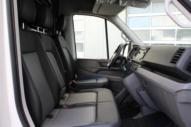 Volkswagen CRAFTER 35t 2.0 TDI L3H3 > Leer/Navi/Trekhaak/parkeersensoren...
