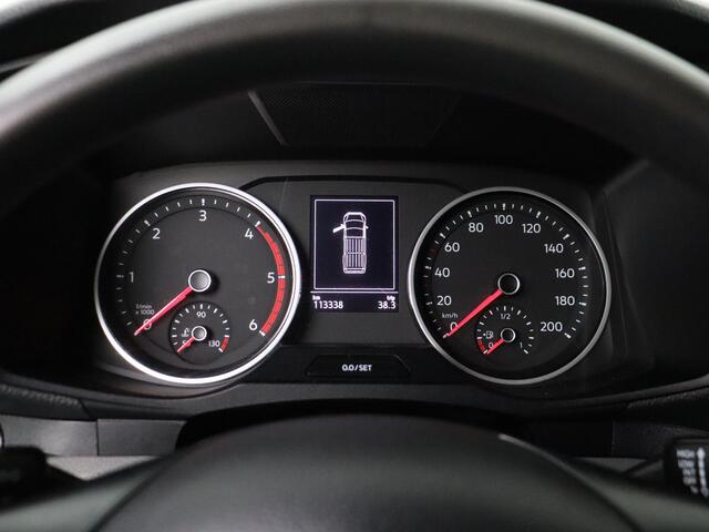 Volkswagen CRAFTER 2.0TDI 140PK L3H2 Highline V-Edition | Navigatie | Camera | Airco | Cruise | Betimmering