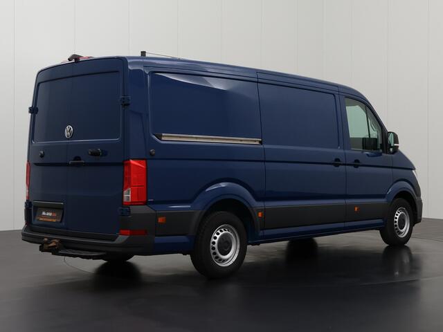 Volkswagen CRAFTER 2.0TDI 177PK DSG Automaat L3H2 Led | Werkplaats | Navigatie | Camera | Airco | Cruise | 3-Persoons | Trekhaak 3000Kg