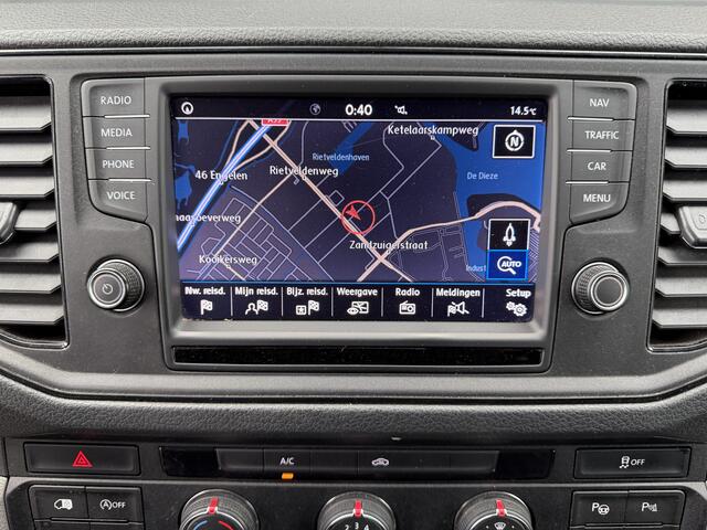 Volkswagen CRAFTER 35 2.0 TDI 141 PK Euro 6 L3H3 Automaat/CarPlay/trekhaak/cruise control