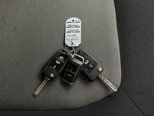 Volkswagen CRAFTER 2.0TDI 140PK DSG Automaat L3H3 | Led | Standverwarming | Navigatie | Camera | Multimedia | Betimmering | Airco | Cruise