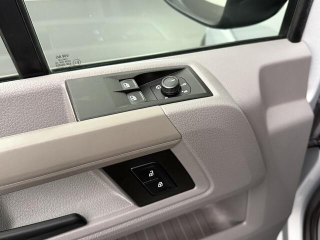 Volkswagen CRAFTER 2.0TDI 140PK DSG Automaat L3H3 | Led | Standverwarming | Navigatie | Camera | Multimedia | Betimmering | Airco | Cruise