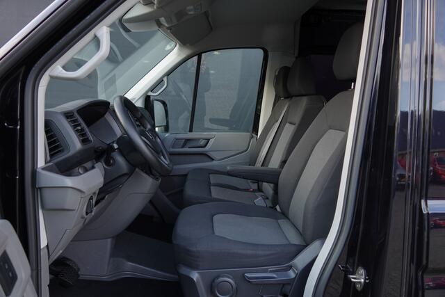 Volkswagen CRAFTER L3H2 | 2.0Tdi 140Pk Aut. | 35 | Dubbele Cabine | 6-Persoons | Trekhaak | 17'' | Deepblack