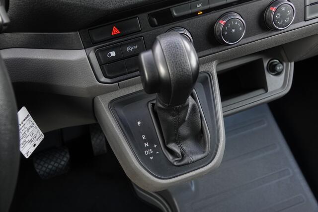 Volkswagen CRAFTER L3H2 | 2.0Tdi 140Pk Aut. | 35 | Dubbele Cabine | 6-Persoons | Trekhaak | 17'' | Deepblack