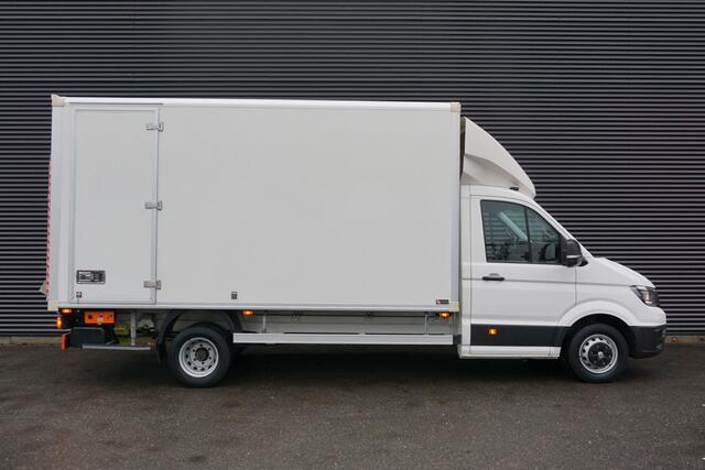 Volkswagen CRAFTER 50 177pk Automaat Bakwagen Laadklep Zijdeur Navigatie Camera Cruise control