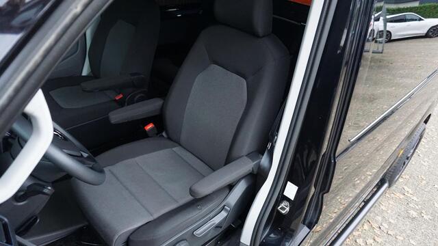 Volkswagen CRAFTER 2.0 TDI 177pk DC 5-Zits DSG L3H2 Exclusive *BLACK Edition* 20inch LM LED Navi Geveerde stoel 1e Eigenaar *Eyecatcher*
