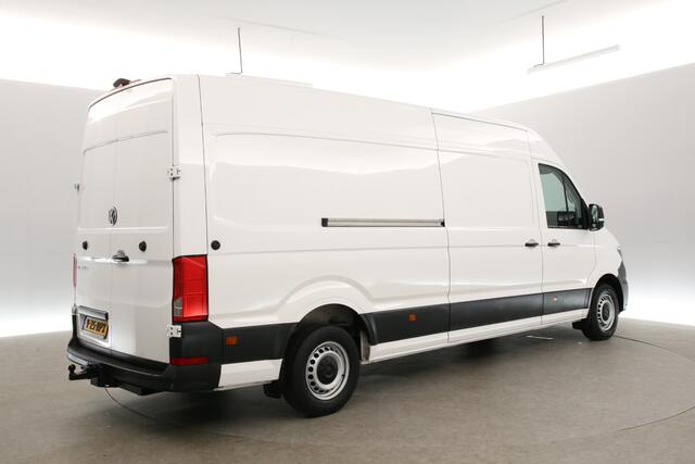 Volkswagen CRAFTER 35 2.0 TDI L4H3 | 177PK | 3000kg Trekgew. | Aut. | Airco | 3-Zits | Carplay | Trekh. | Camera | Parkeersens.