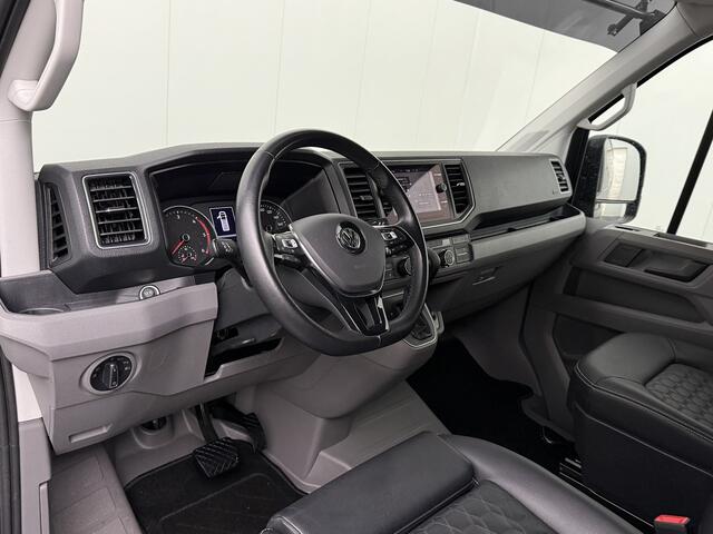Volkswagen CRAFTER 2.0TDI 140PK DSG Automaat L3H3 Exclusive Led | Leder | 75'' Edition | Navigatie | Camera | Airco | cruise