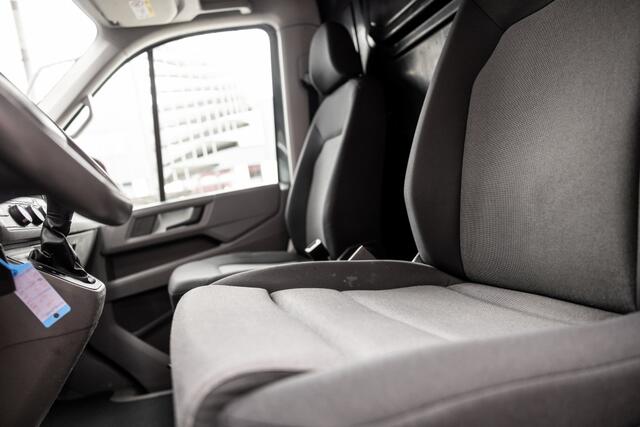 Volkswagen CRAFTER 30 2.0 TDI L3H3 Highline Aut. | Camera | Navi | Cruise | Trekhaa