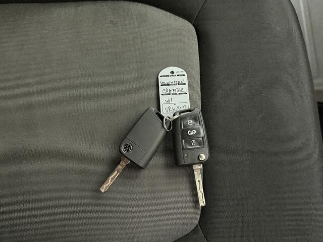 Volkswagen CRAFTER 2.0TDI 140PK DSG Automaat L3H3 Laadklep | Laadlift | Airco | Cruise | Camera | Multimedia