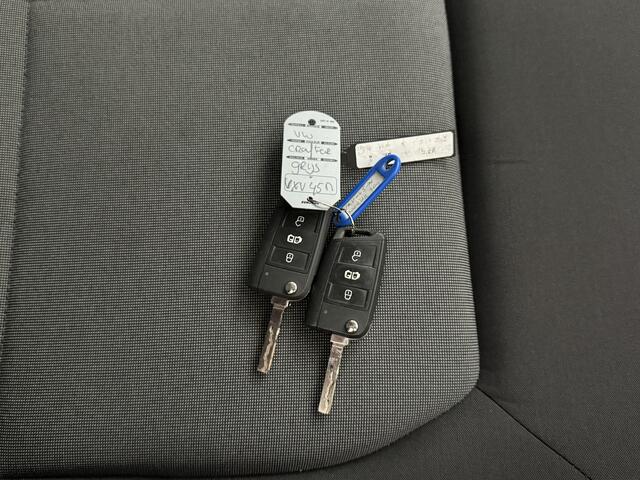 Volkswagen CRAFTER 2.0TDI 140PK DSG Automaat L4H3 | Navigatie | Camera | 3-Persoons | Airco | Cruise