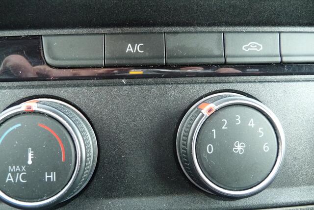 Volkswagen CRAFTER 35 2.0 TDI L3H3 Comfortline voorheen L2H2 FWD 140 pk 12-23 trekhaak 3000kg