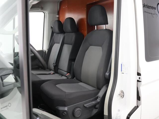 Volkswagen CRAFTER 50 | DC | 177 PK | BE Trekker | Tachograaf | BE-Trekker | Airco | Trekhaak 3500 KG. | 3-zits | Inrichting laadruimte | Koppelschotel