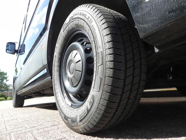 Volkswagen CRAFTER 35 2.0 TDI L3H3 Co