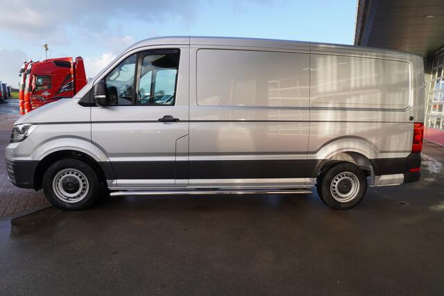 Volkswagen CRAFTER 35 2.0 TDI 177 PK L3H2 Automaat Airco | Cruise | 2x geveerde stoel | Apple CP-Android auto