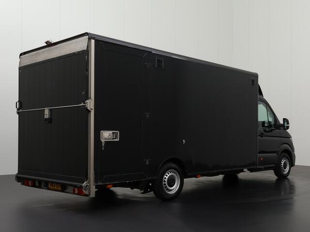 Volkswagen CRAFTER 177PK Automaat Lowliner Bakwagen | Valklep | Oprijklep | Navigatie | 3-Zits | Airco | Dakspoiler
