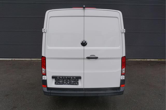 Volkswagen CRAFTER 35 140pk L3H2/L2H1 Facelift Camera Apple carplay 3-Zits DAB+ Cruise control