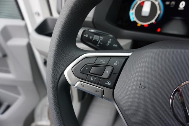 Volkswagen CRAFTER 35 140pk L3H2/L2H1 Facelift Camera Apple carplay 3-Zits DAB+ Cruise control