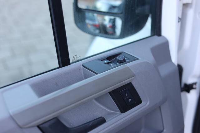 Volkswagen CRAFTER 35 2.0 TDI L4H3 | AIRCO | CRUISE | NAP | TREKHAAK