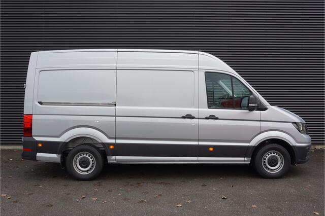 Volkswagen CRAFTER 35 177pk L3H3/L2H2 Apple Carplay Camera Parkeersensoren Airco Cruise control