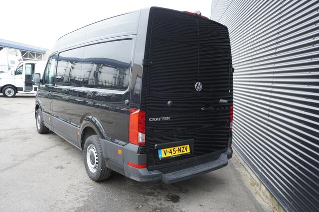 Volkswagen CRAFTER 180pk Automaat L3H3/L2H2 Navigatie Camera Apple Carplay LED Stoelverwarming