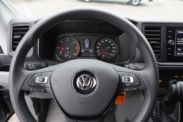 Volkswagen CRAFTER 180pk Automaat L3H3/L2H2 Navigatie Camera Apple Carplay LED Stoelverwarming
