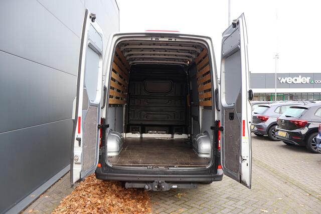 Volkswagen CRAFTER 35 2.0 TDI L3H3 Comfortline EURO VI | 140 PK | Trekhaak | Cruise control | Navigatiesysteem |