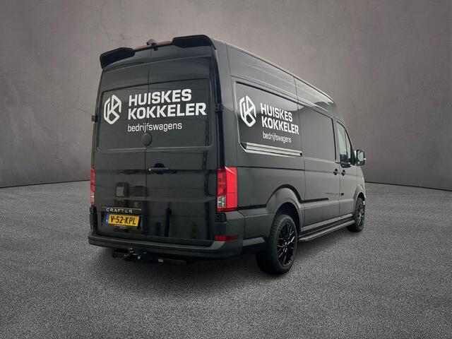 Volkswagen CRAFTER 35 2.0 TDI 177pk Automaat L3H3 Exclusive | 19" | LED | Sidesteps | Spoilers | Trekhaak | Betimmering | ACC | Navigatie | Camera| BPM-vrij | Verwarmd stuur | Excl. kostenrijklaar maken |