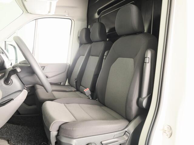 Volkswagen CRAFTER 35 2.0 TDI L3H3 Highline EURO VI 140 pk Automaat | Verlengde garantie | Navigatie | Parkeersensoren | Achteruitrijcamera | Cruise control |