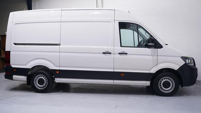 Volkswagen CRAFTER 2.0 TDI 102 pk L3H3 Navi, Trekhaak 2.500 kg Airco, Laadruimte Pakket, PDC V+A, Apple Carplay, 3-Zits
