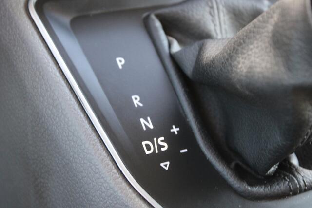 Volkswagen CRAFTER 35 2.0 TDI 140PK L3H3 Highline |IMPERIAAL|TREKHAAK|APP-CONNECT|