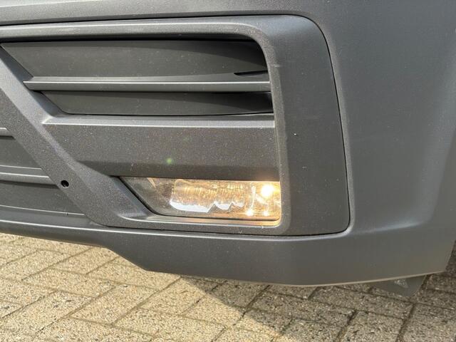Volkswagen CRAFTER 2.0 TDI 177PK PICK-UP L4 Open Laadbak / Lengte Laadbk 4.30 / Airco / Cruise / Trekhaak / Carplay