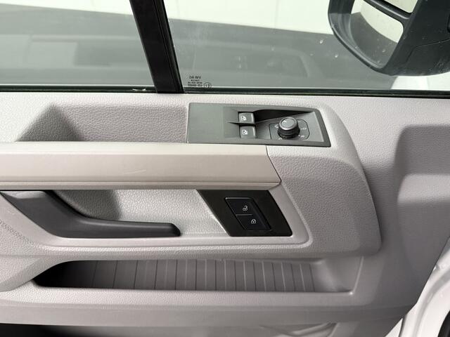 Volkswagen CRAFTER 2.0TDI 140PK L4H3 Highline Maxi | Imperiaal | Trekhaak | Camera | Camera | Airco | Cruise | 3-Zits