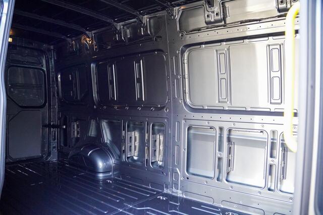 Volkswagen CRAFTER 35 2.0 TDI 177PK Automaat L4H3 Ergocomfort stoel LED NAVI