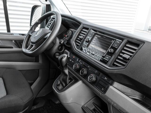 Volkswagen CRAFTER 30 2.0 TDI 140pk DSG L3H3 Trendline · Camera · Trekhaak · Side Bars · Cruise Control · Apple/Android Car Play · DAB Radio · Garantie t/m 04-09-2028 of 120.000km