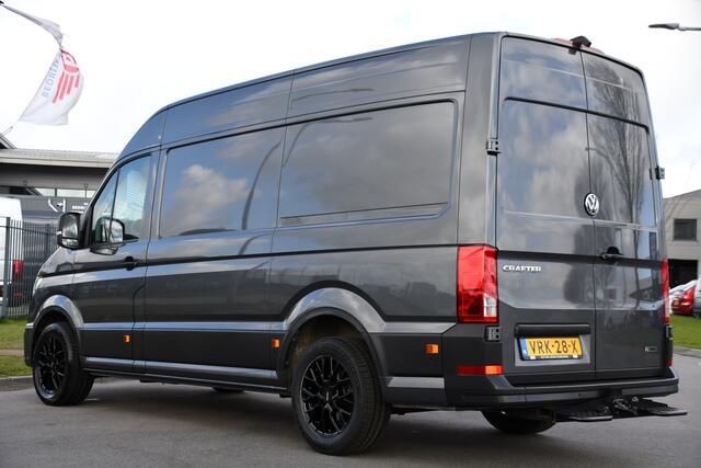 Volkswagen CRAFTER 35 2.0 TDI L3H3 Highline 75 Edition Adaptieve Cruise, Camera, Carplay, 177pk, LED, Leder, Stuurverwarming, Automaat, Uniek!