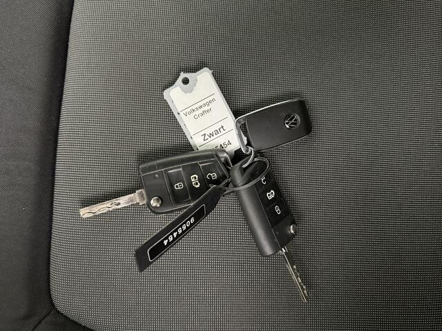 Volkswagen CRAFTER 2.0TDi 177PK L3H3 | Led | Navigatie | Camera | Multimedia | Airco | Cruise