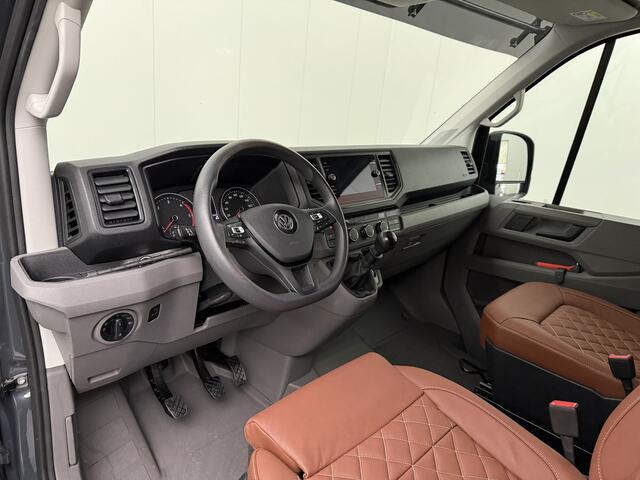 Volkswagen CRAFTER 2.0TDI 140PK L3H2 Highline | Leder | Navigatie | Camera | Airco | Cruise